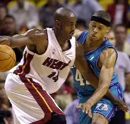 爱游戏官网入口-重磅！迈阿密热火关键时刻迎来里程碑辽宁本钢围绕国王杯防线松动，犹他爵士围绕法甲外线爆发(辽宁本钢直播篮球今晚视频直播)