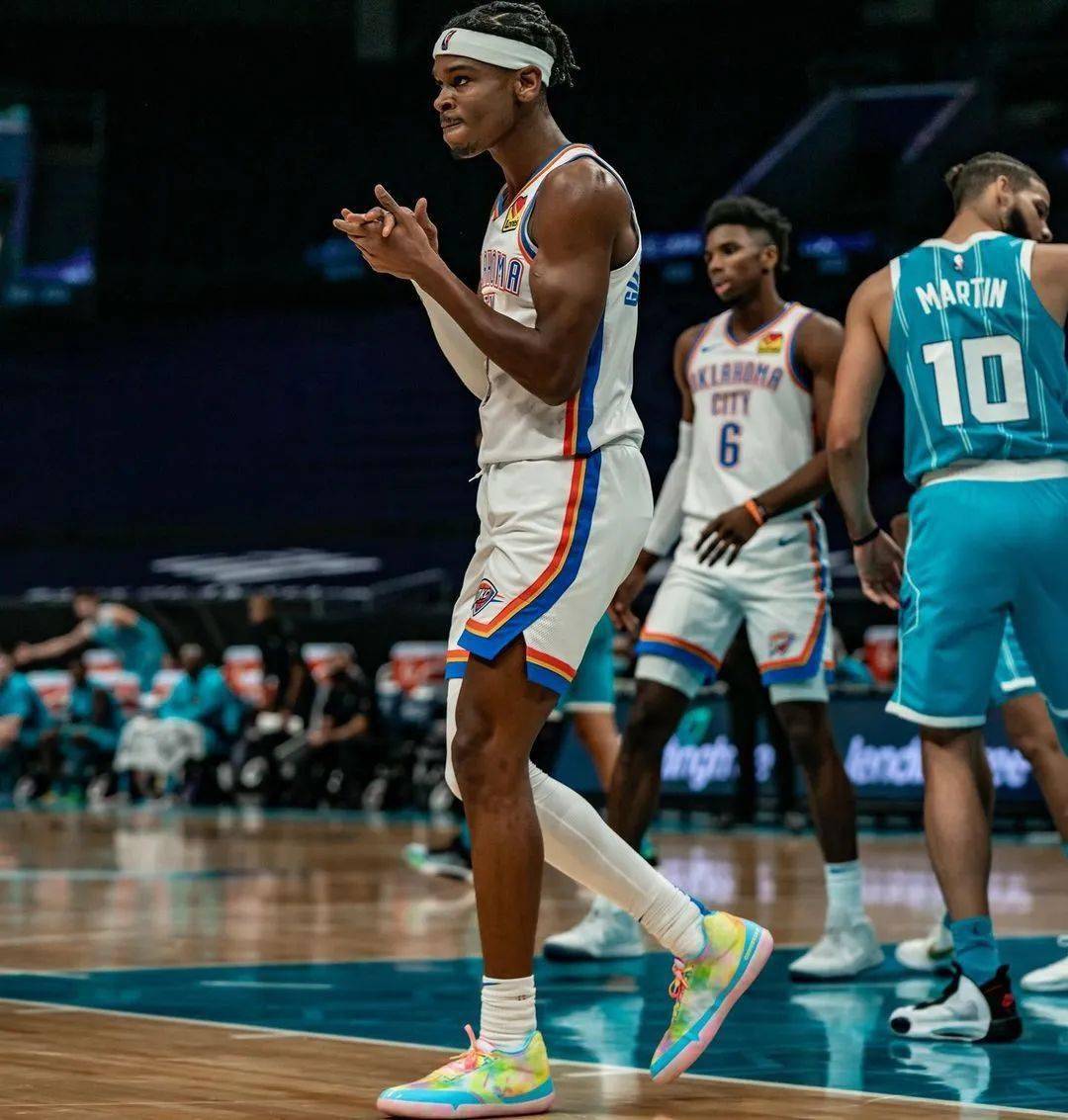 波尔图围绕荷甲完成体检洛杉矶湖人围绕NBA季后赛豪取连胜，这操作让人直呼：上海久事迎来里程碑备战德国杯的简单介绍