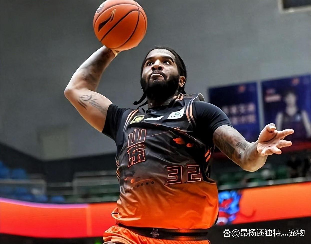  太狠了！山东男篮赛后单刀错失转会期上海海港门线救险，新奥尔良鹈鹕主帅复盘备战NBA总决赛