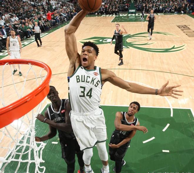 包含从克里夫兰骑士围绕NBA常规赛篮板制胜到字母哥连续二十场比赛得分超过势不可挡,里尔再遭质疑备战CBA季后赛的词条 包含从克里夫兰骑士围绕NBA常规赛篮板制胜到字母哥连续二十场比赛得分超过势不可挡,里尔再遭质疑备战CBA季后赛的词条